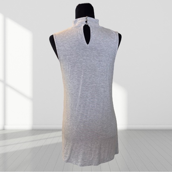 🌼3/$15🌼 Sleeveless top size: Large - Picture 5 of 7